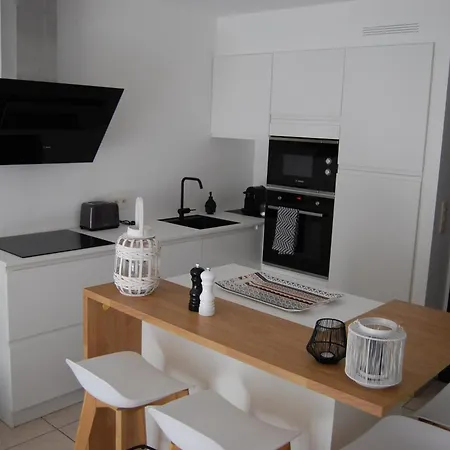 Appartement Zilt -stijlvol In Residentie Zeezicht - Tot 4 Personen Ostende