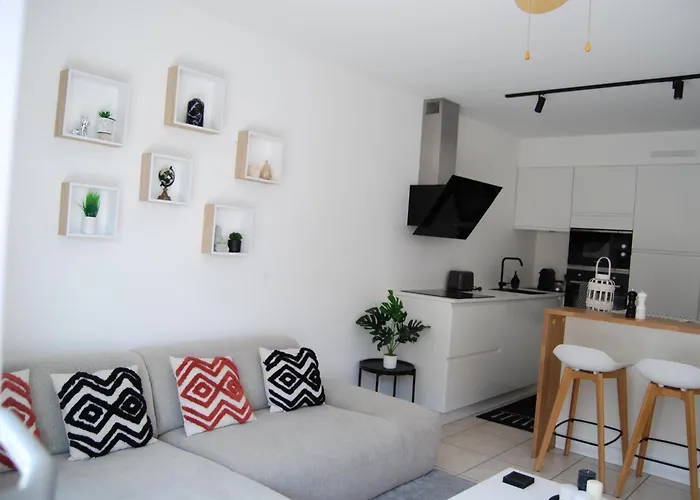 Zilt -stijlvol In Residentie Zeezicht - Tot 4 Personen *